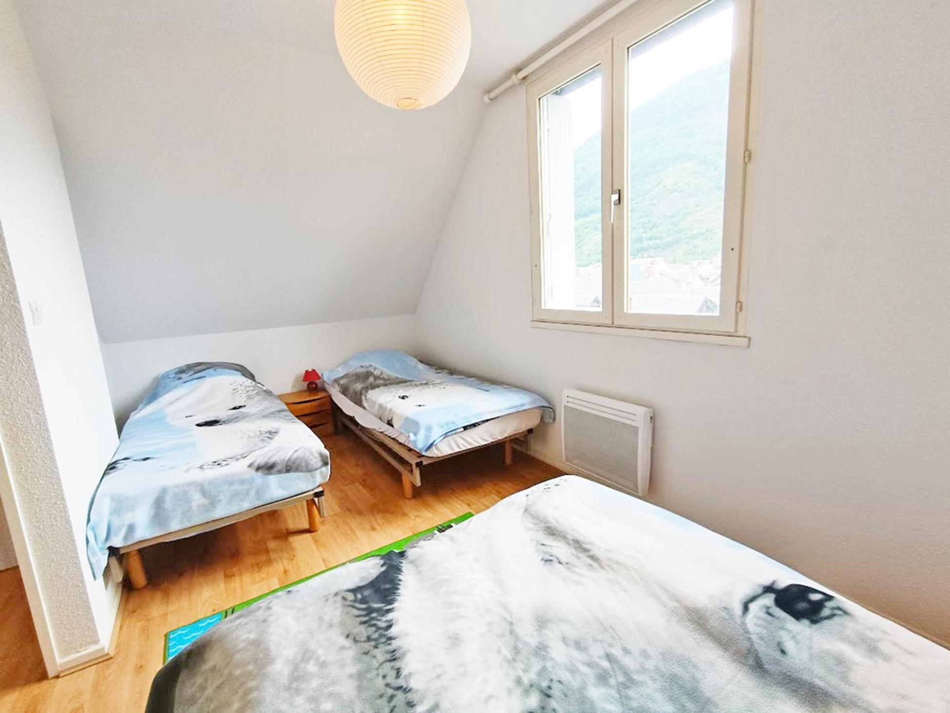 Chez Charlotte, T3 Duplex, Vue Montagne, Parking Gratuit, Ascenseur, 4 Personnes Apartment Bagneres-de-Luchon Exterior photo